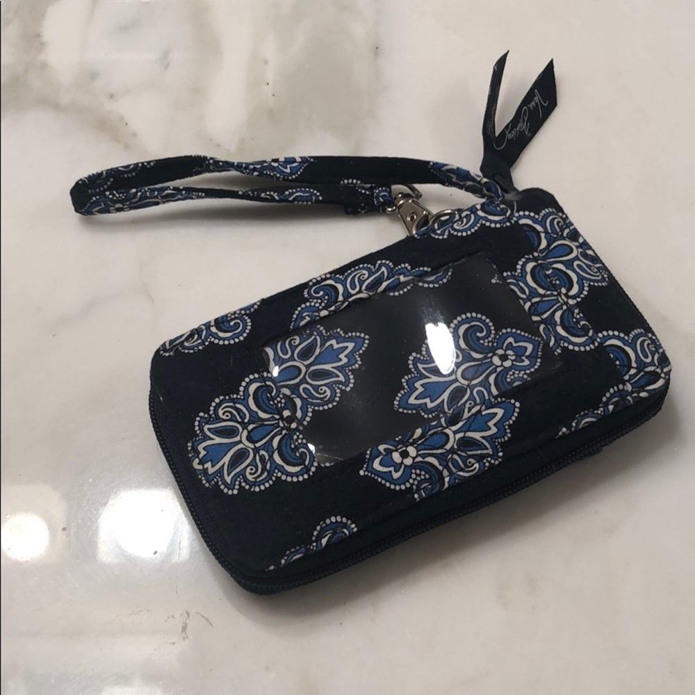 Vera Bradley wallet. ADD TO ANY BUNDLE!